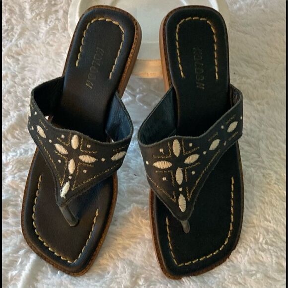 Kolosh Black & Tan Sandals 6 - Picture 1 of 6